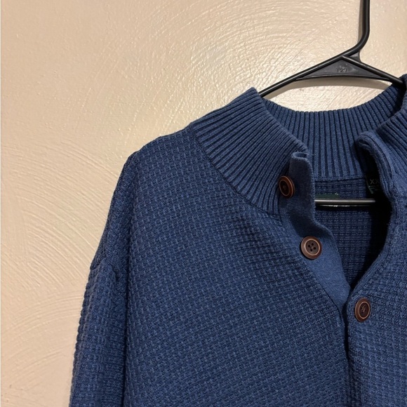 G.H. Bass & Co. Men's Navy Crewneck Sweater - Picture 6 of 8